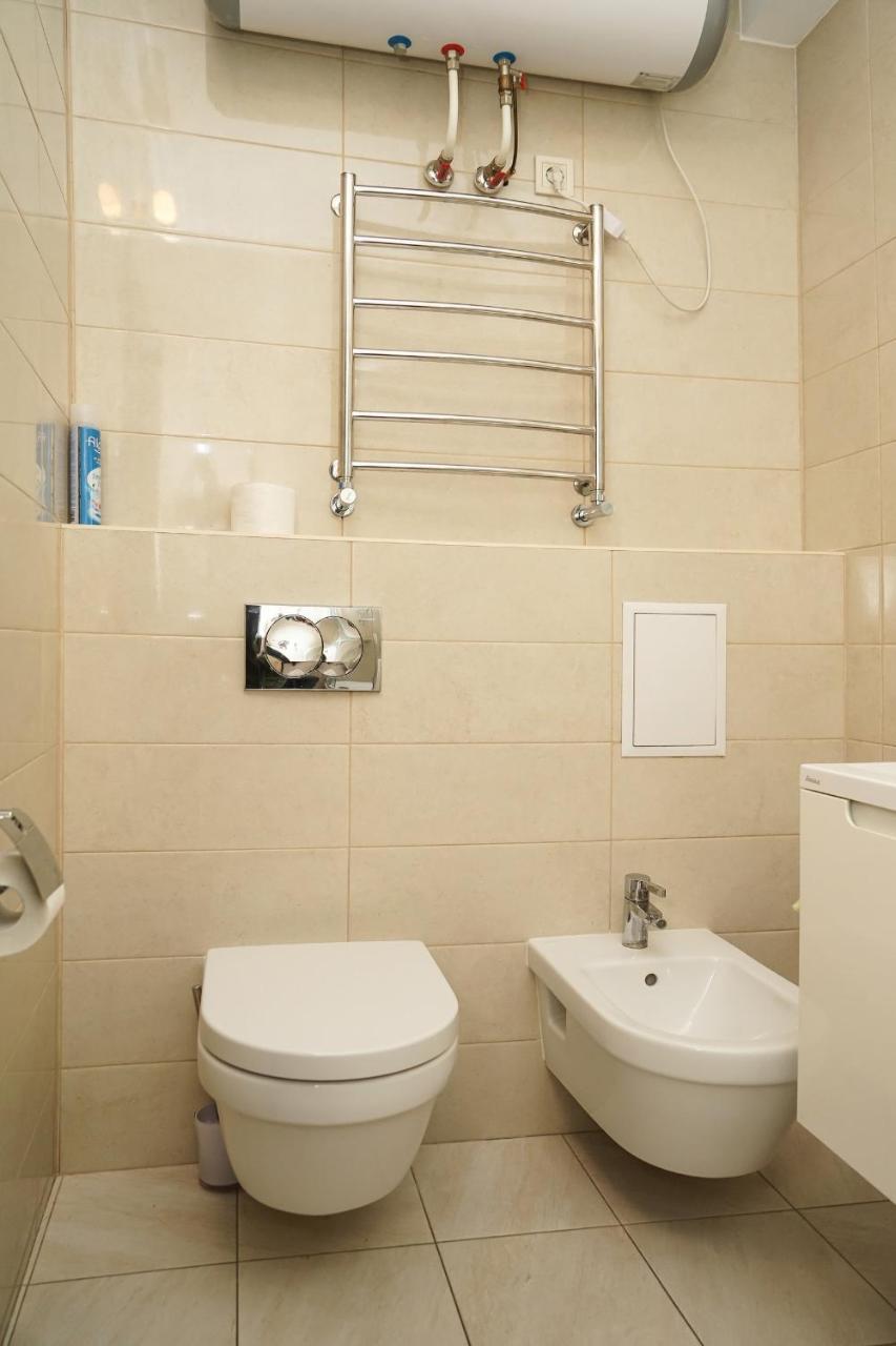 Kyiv Apartment On Chornovola 27 Eksteriør billede