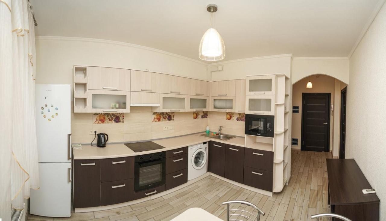 Kyiv Apartment On Chornovola 27 Eksteriør billede