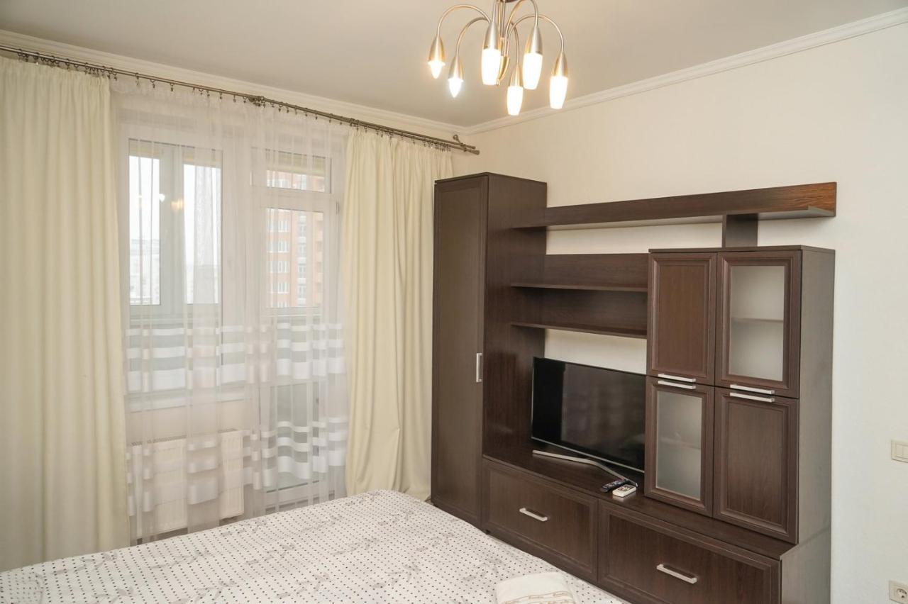 Kyiv Apartment On Chornovola 27 Eksteriør billede