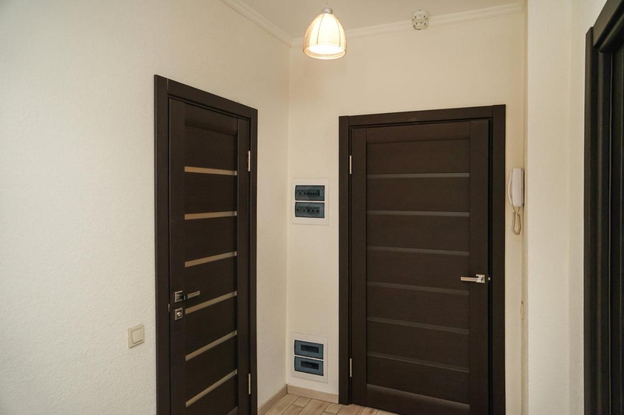Kyiv Apartment On Chornovola 27 Eksteriør billede