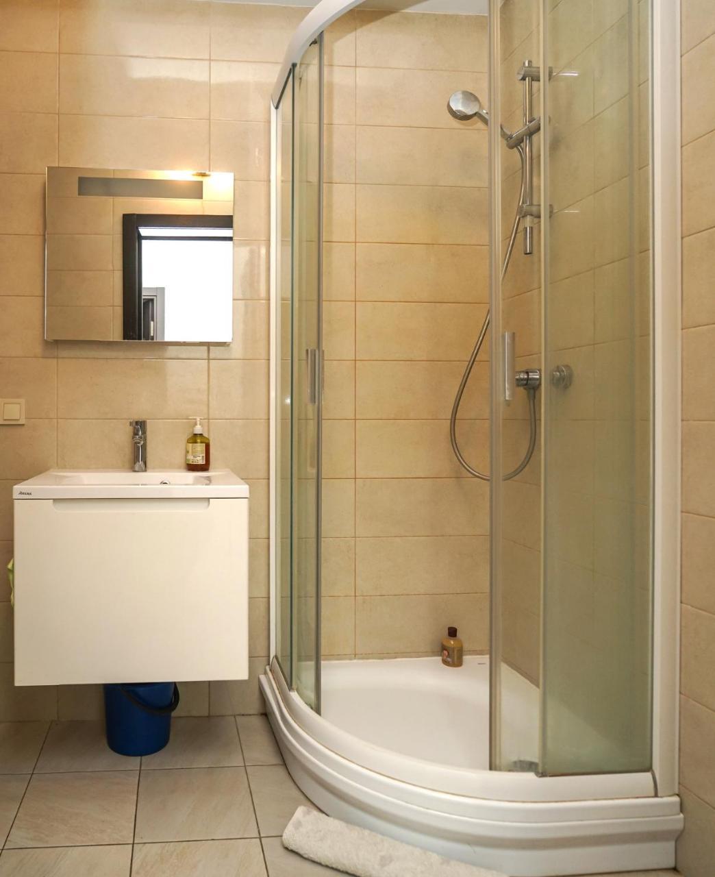 Kyiv Apartment On Chornovola 27 Eksteriør billede